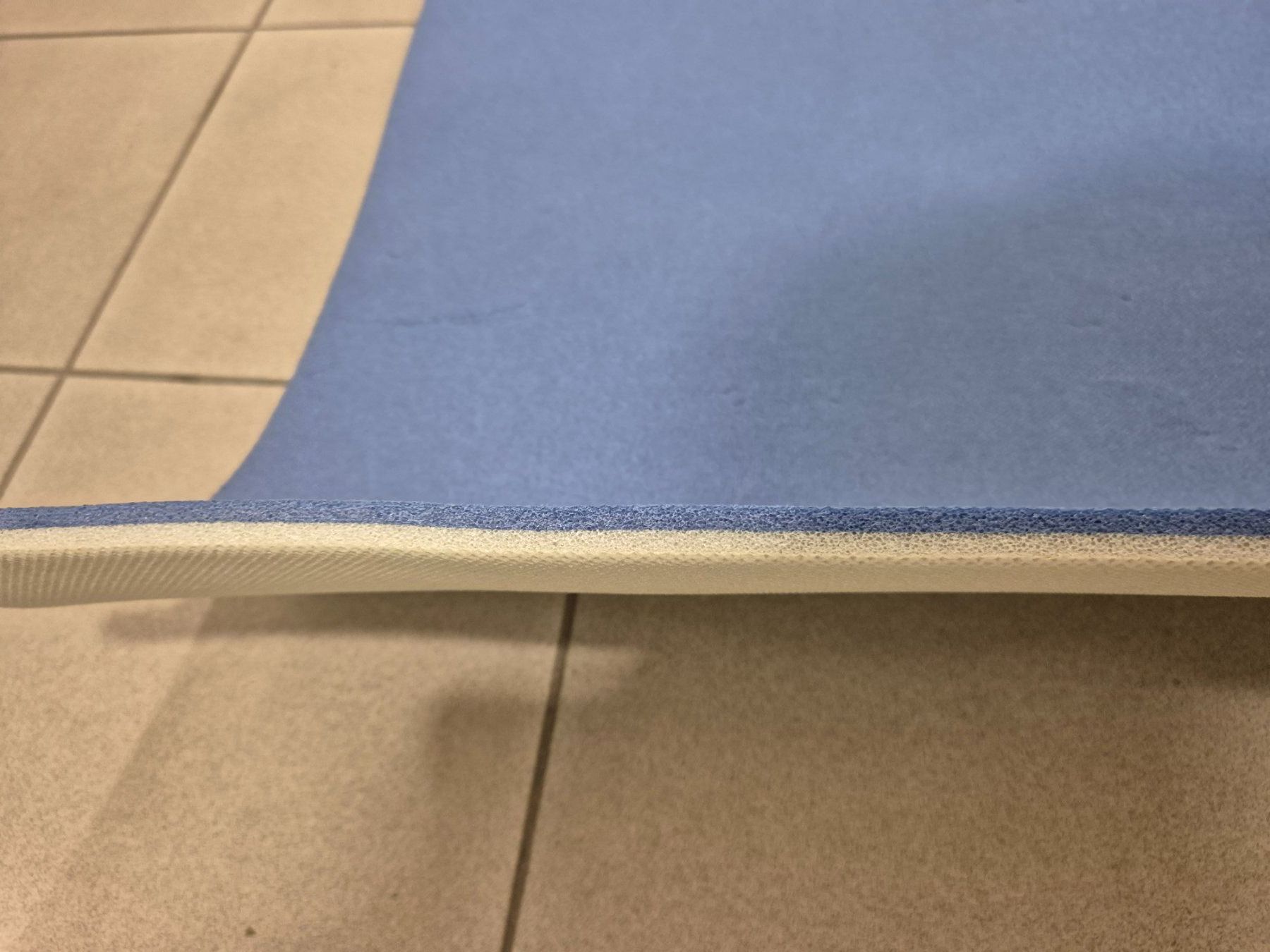 Tappetini fitness: Blaue Yogamatte/Isomatte – Usato da Fraubrunnen venduto da schlafenKuh 1