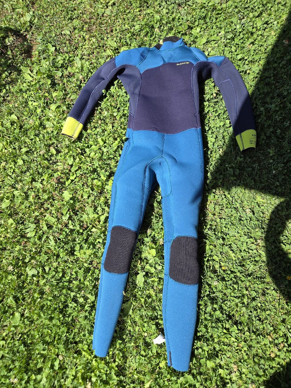Decathlon Combinaisons de plongée: Wetsuit - Long 4.3mm - child – Neuf (Voir description) à Nyon par aud_by2b