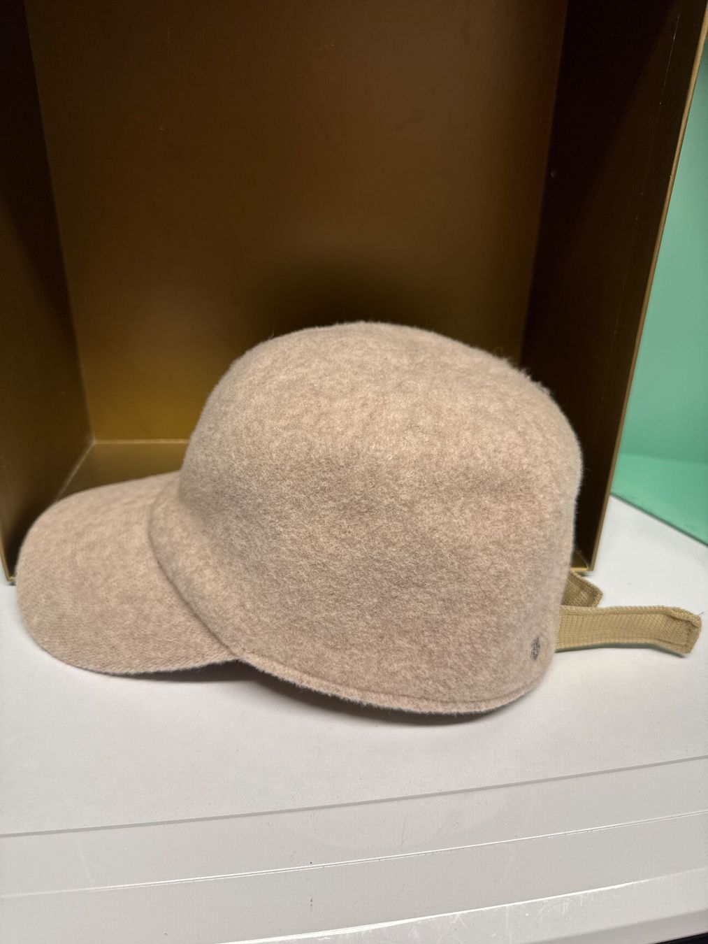 Copricapi, berretti & cappellini: ROECKL Bel Air Cap Damen, Beige – Usato da Birr venduto da WalkyriaM 3