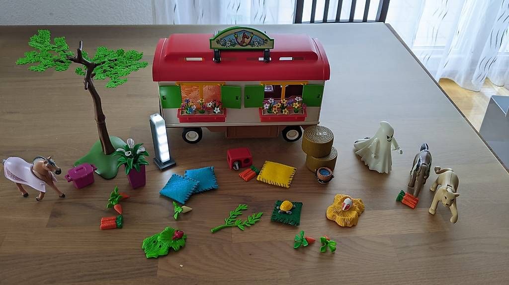 Playmobil Jouets: Playmobil roulotte – D'occasion à Orbe par hondasss