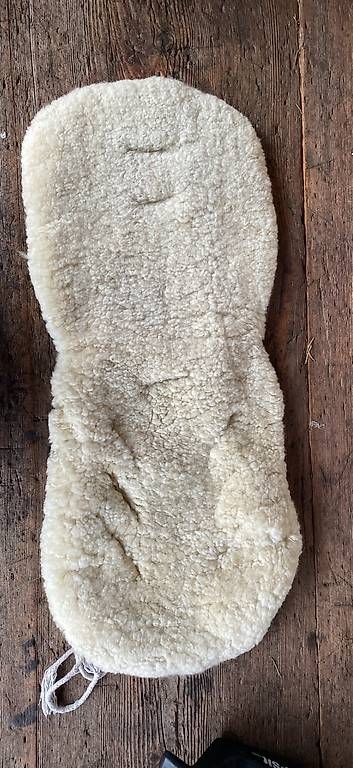 Carrozzine: Peau de mouton pour poussette et siège auto  – Usato da Vauffelin venduto da mimosa08