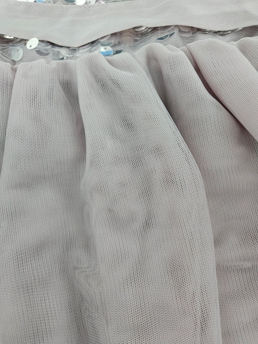 Vestiti & Gonne: Elegantes Mädchenkleid Gr. 122 – Usato da Ehrendingen venduto da mythical 1