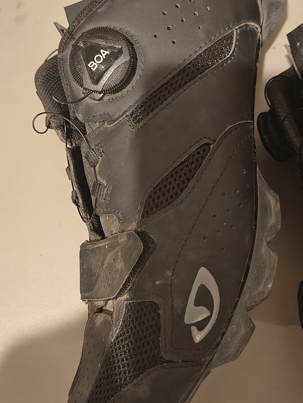 Giro Scarpe da uomo: Giro Cylinder Schuhe Grösse 44 gebraucht – Usato da Uznach venduto da igreub 4