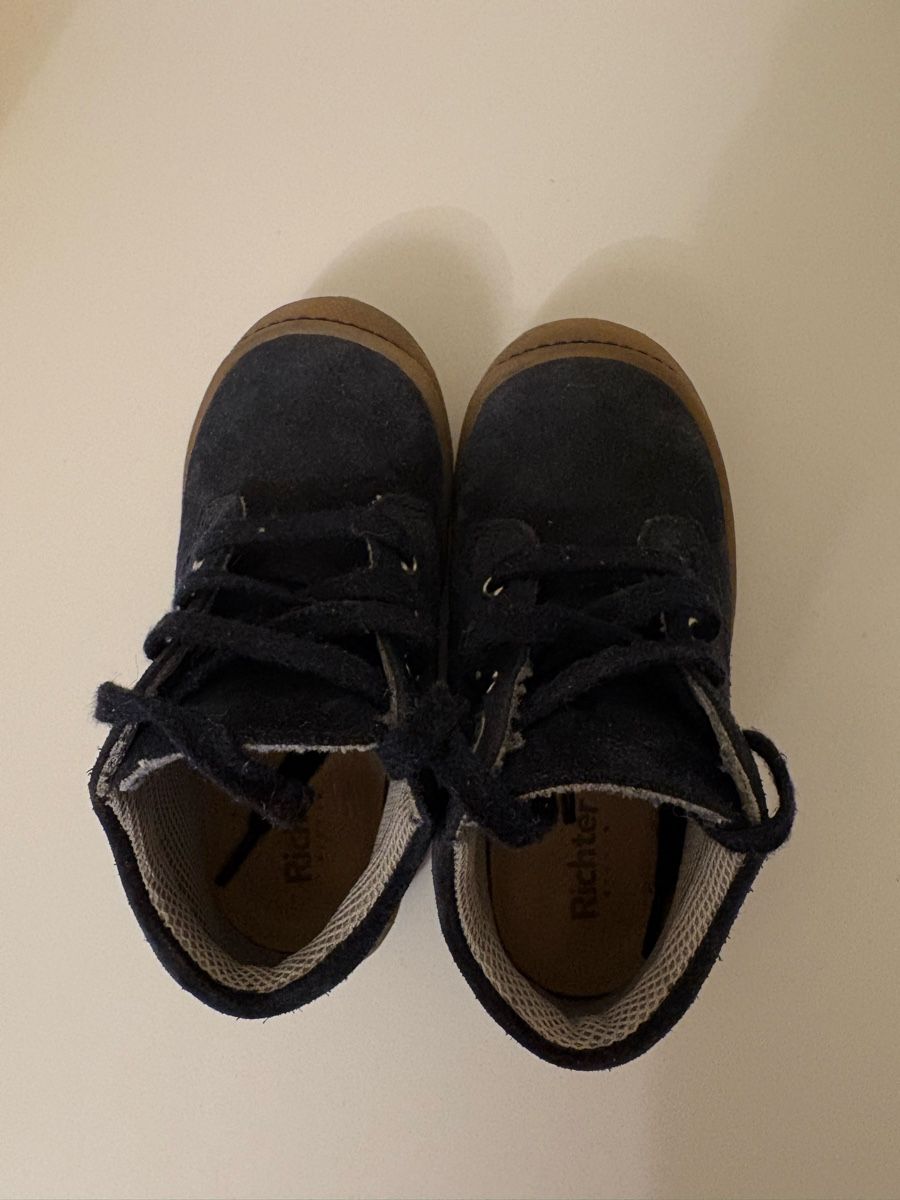 Scarpe per ragazzi: Chaussures en daim Richter, taille 23 – Usato da Neuchâtel venduto da gdagda 1