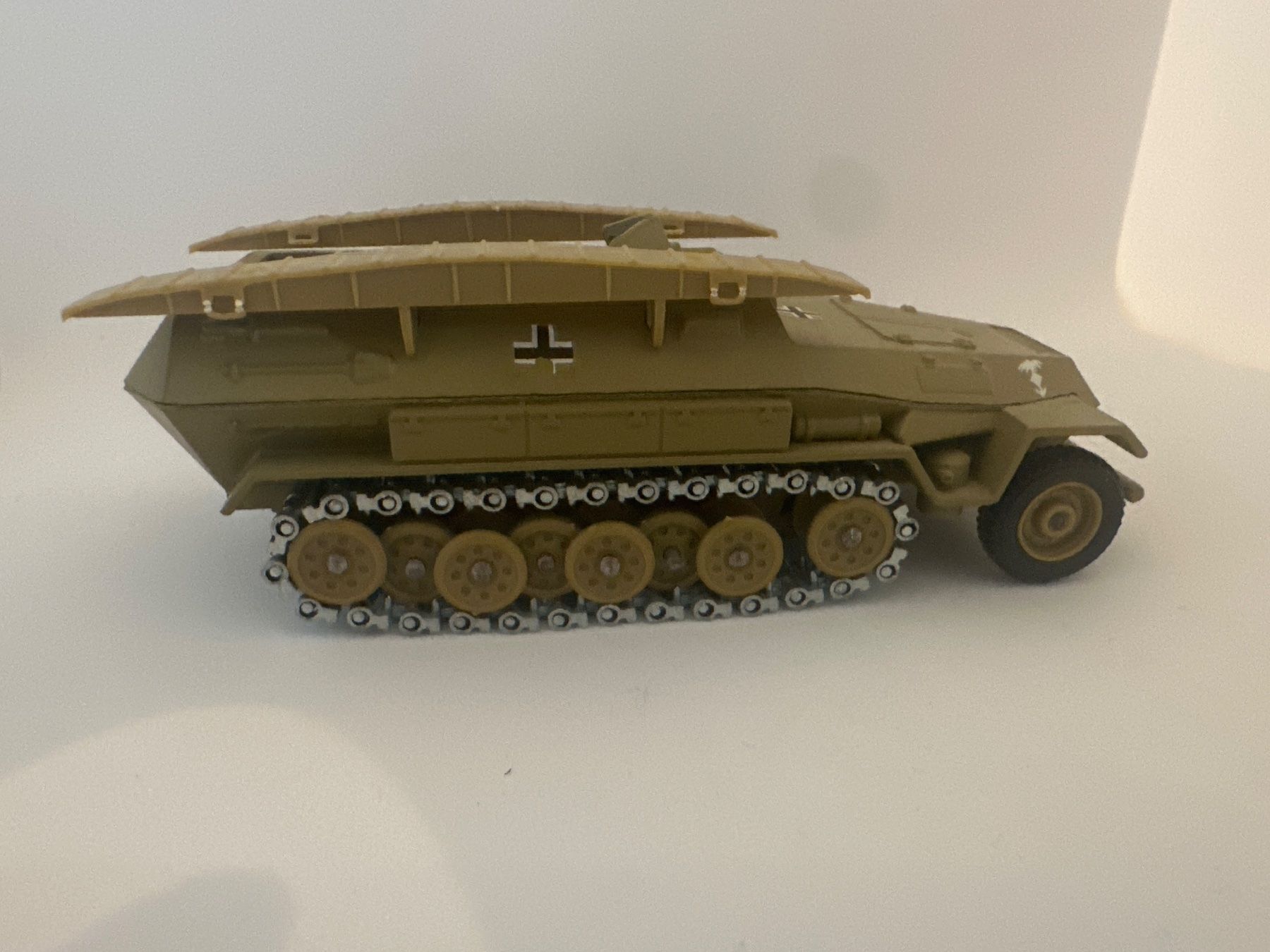 Kit di modellismo & Modellini statici: SOLIDO HK Hanomag SD KFZ 251.1 – Usato da St-Légier-Chiésaz venduto da EvaVDRiviera 2