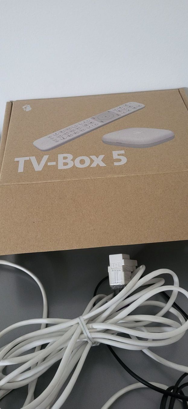 Swisscom Cavi: TV-Box-Kabel Konvolut – Usato da Magliaso venduto da m_tardy 2