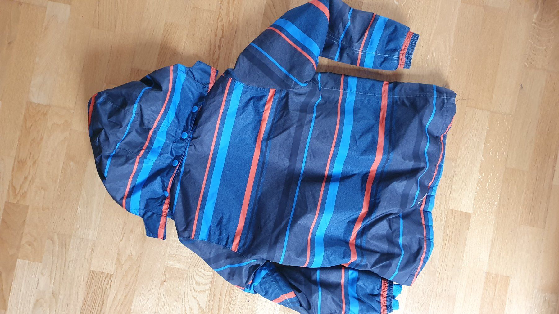 Giacche & Cappotti: Skijacke dunkel gestreift 146/152 – Usato da Niederwangen b. Bern venduto da thurncaro 1