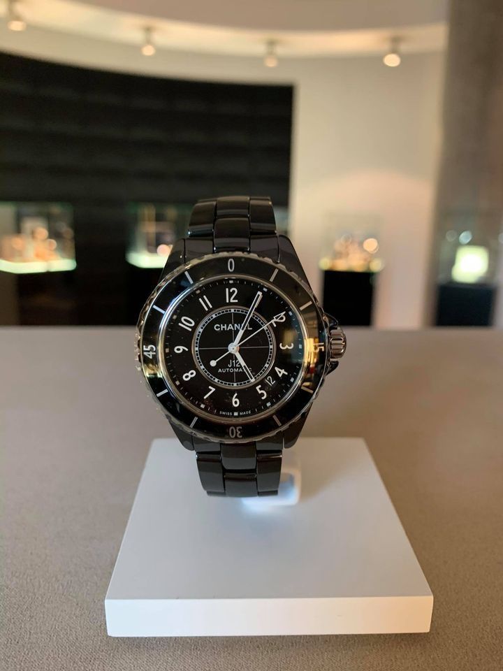 Chanel Orologi: CHANEL J12 – Nuovo e nell'imballaggio originale da Triesen venduto da hor_6kx9