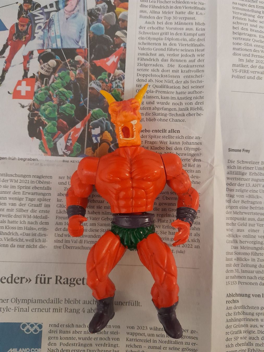 Statuette: Seltene Actionfigur – Usato da Rüti ZH venduto da Alemanni