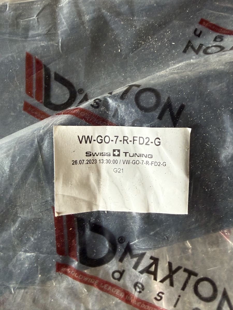 Sonstiges Fahrzeugzubehör: Maxton design golf 7r  – Neu und originalverpackt aus La Brévine von vr6birki 1