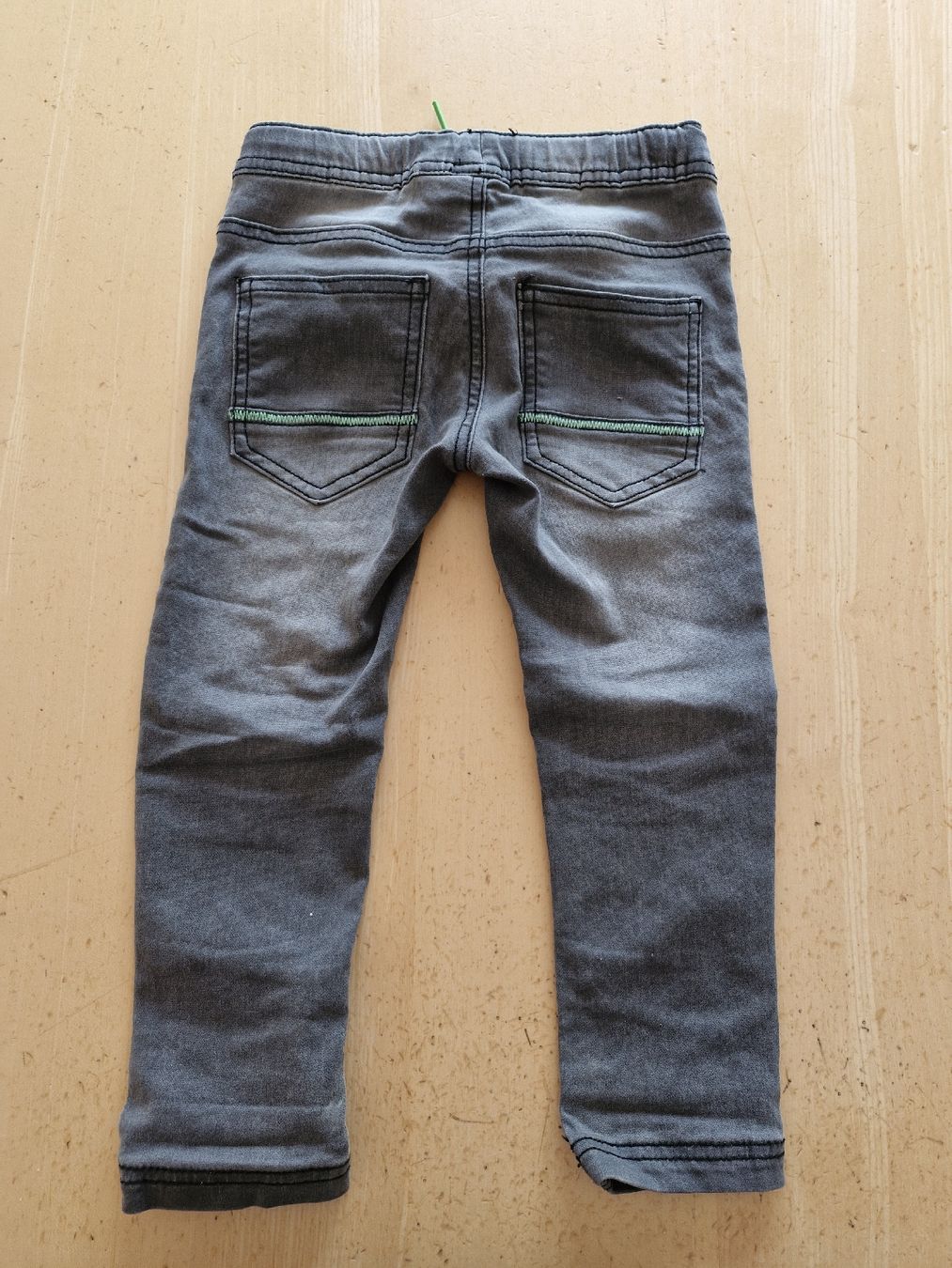 Kleiderpakete & -sets: kleiderpaket Gr. 92/98 jungen – Gebraucht aus Disentis/Mustér von epa_862v 1