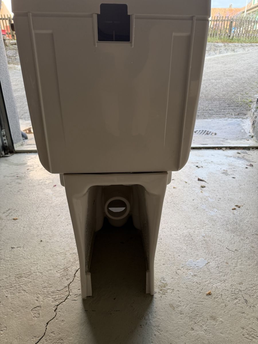 Laufen WC: Stand wc laufen – Usato da sargans venduto da arbon- 5