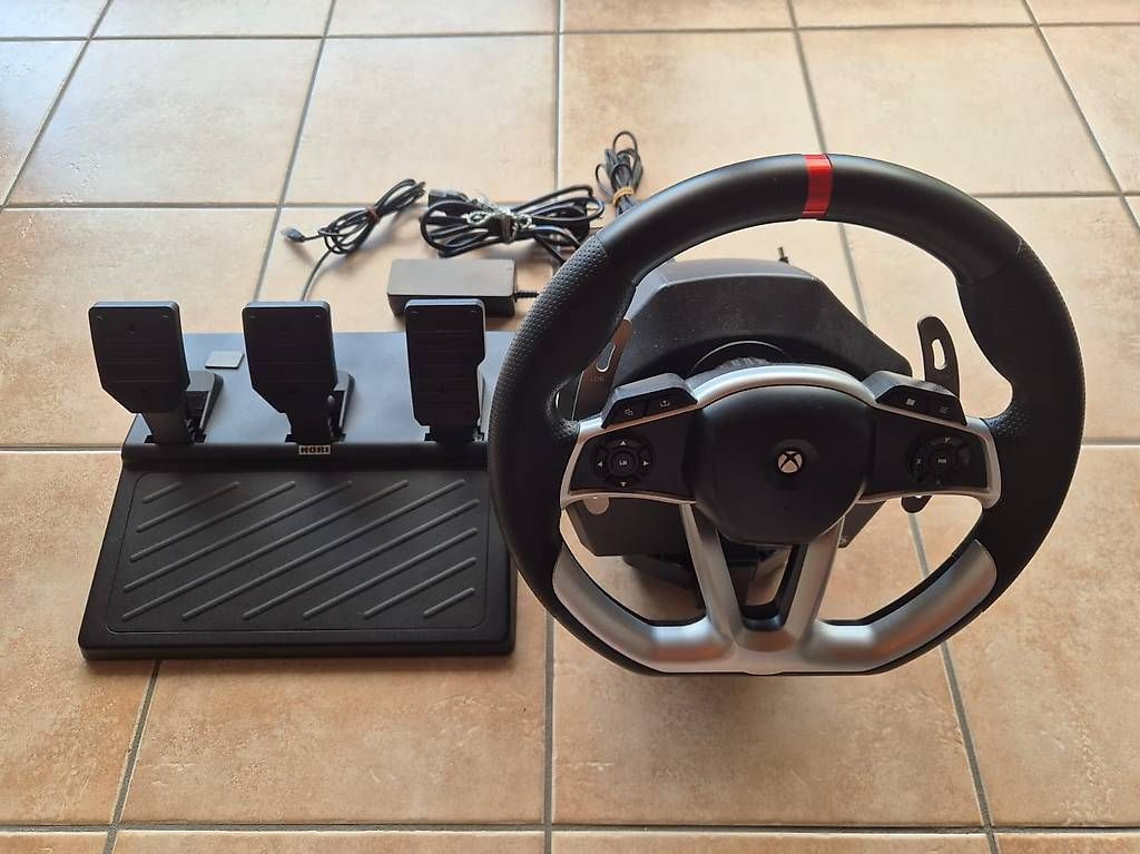 Controller: Xbox Force Feedback Racing Wheel DLX – Usato da Rivera venduto da mar_d52y 1