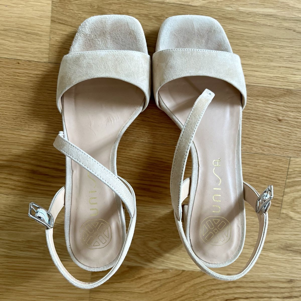 Unisa Damenschuhe: Sandales en daim – Gebraucht aus Lausanne von  1