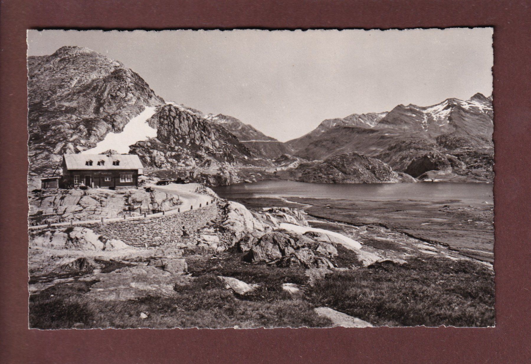 Cartoline postali: GRIMSEL PASSHÖHE - Hotel Alpenrösli – Usato da Pully venduto da nicecards