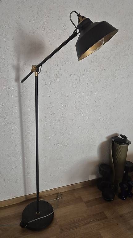 Lampade: Stehleuchte im Industrial Style – Usato da Ottikon venduto da Daisy2002