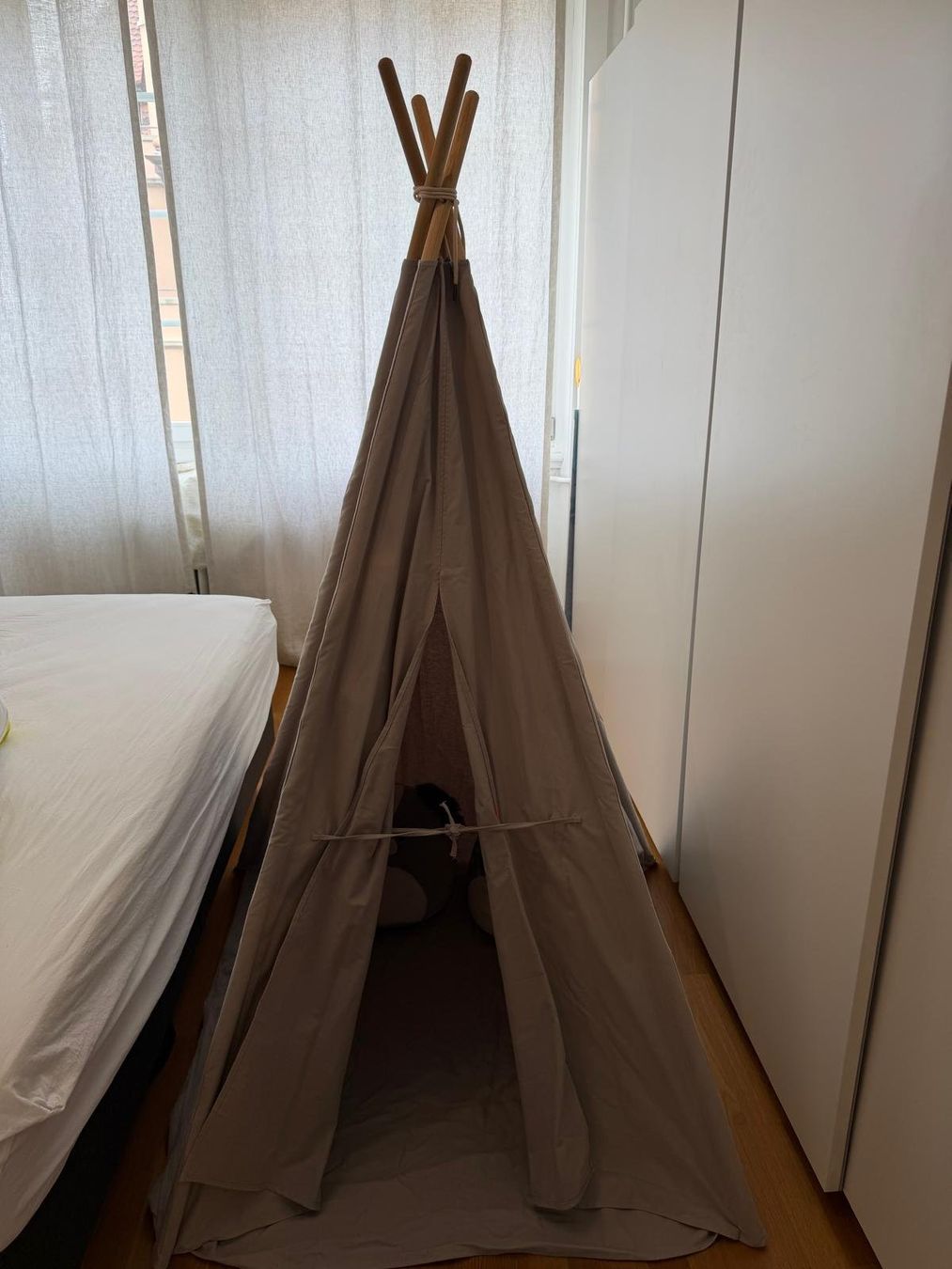 Autres lits & meubles pour enfants: Kinderzelt Tipi Zelt Spielzelt – D'occasion à Bern par pacolino22 1