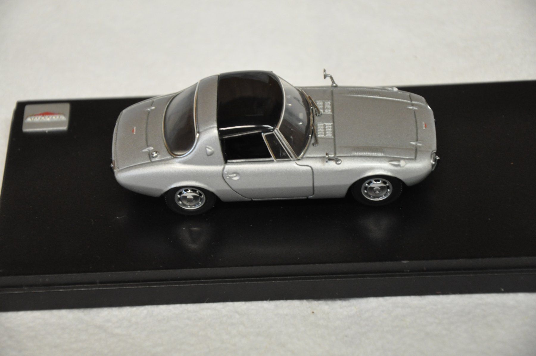Kyosho Voitures modèles: Toyota S 800 – Neuf avec emballage d'origine à Ebnat-Kappel par Aallerlei