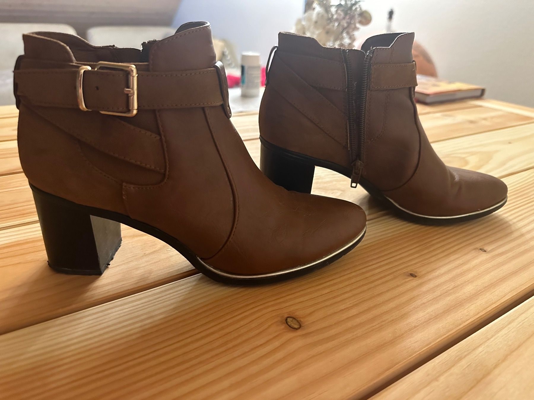 Scarpe da donna: Braune Stiefeletten Gr 39 – Usato da Cham venduto da ninochka02 2