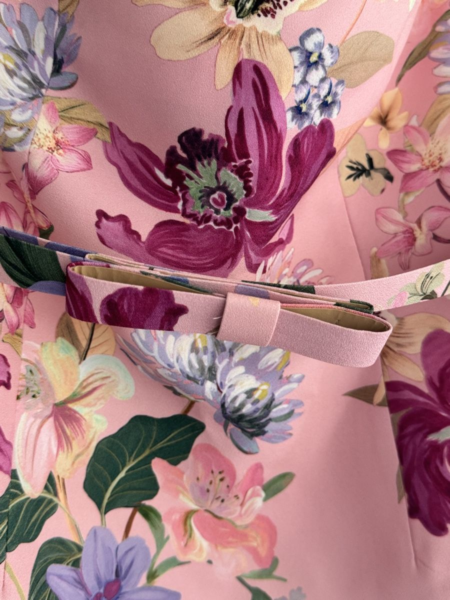 Zara Robes: Corsage Kleid pink Blumenmuster – Neuf avec emballage d'origine à zürich par Bailey17 3