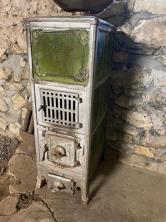 Altri mobili d'antiquariato: Antiker Kachelofen – Usato da Egliswil venduto da Fiji007