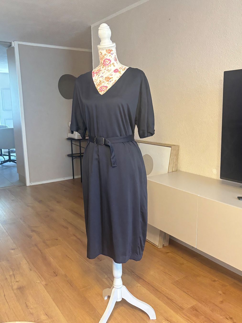 Windsor Vestiti: Windsor Cocktail Dress – Usato da St. Margrethen SG venduto da dijanaO 3