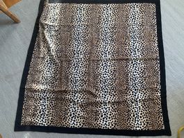 Seidentuch Leoparden Print 125 x 125 cm guter Zustand