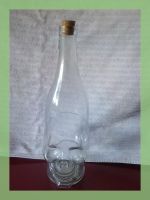 DekorativeTotenkopf Flasche mit Korken