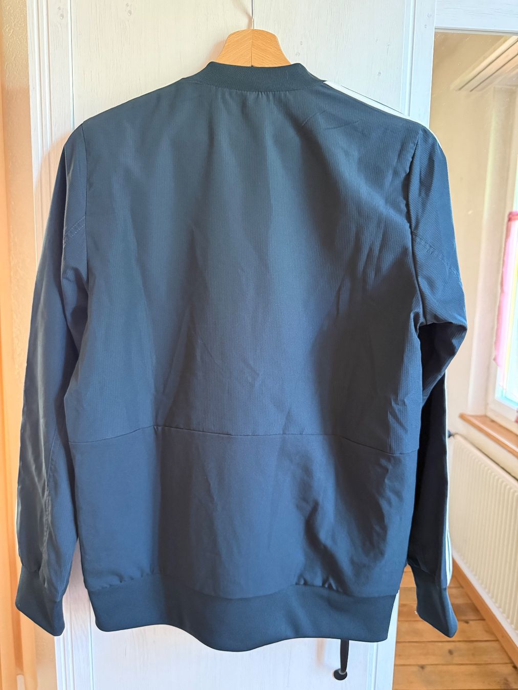 Adidas Giacche: Adidas Real Madrid Trainingsjacke – Usato da Zuchwil venduto da jabie 3
