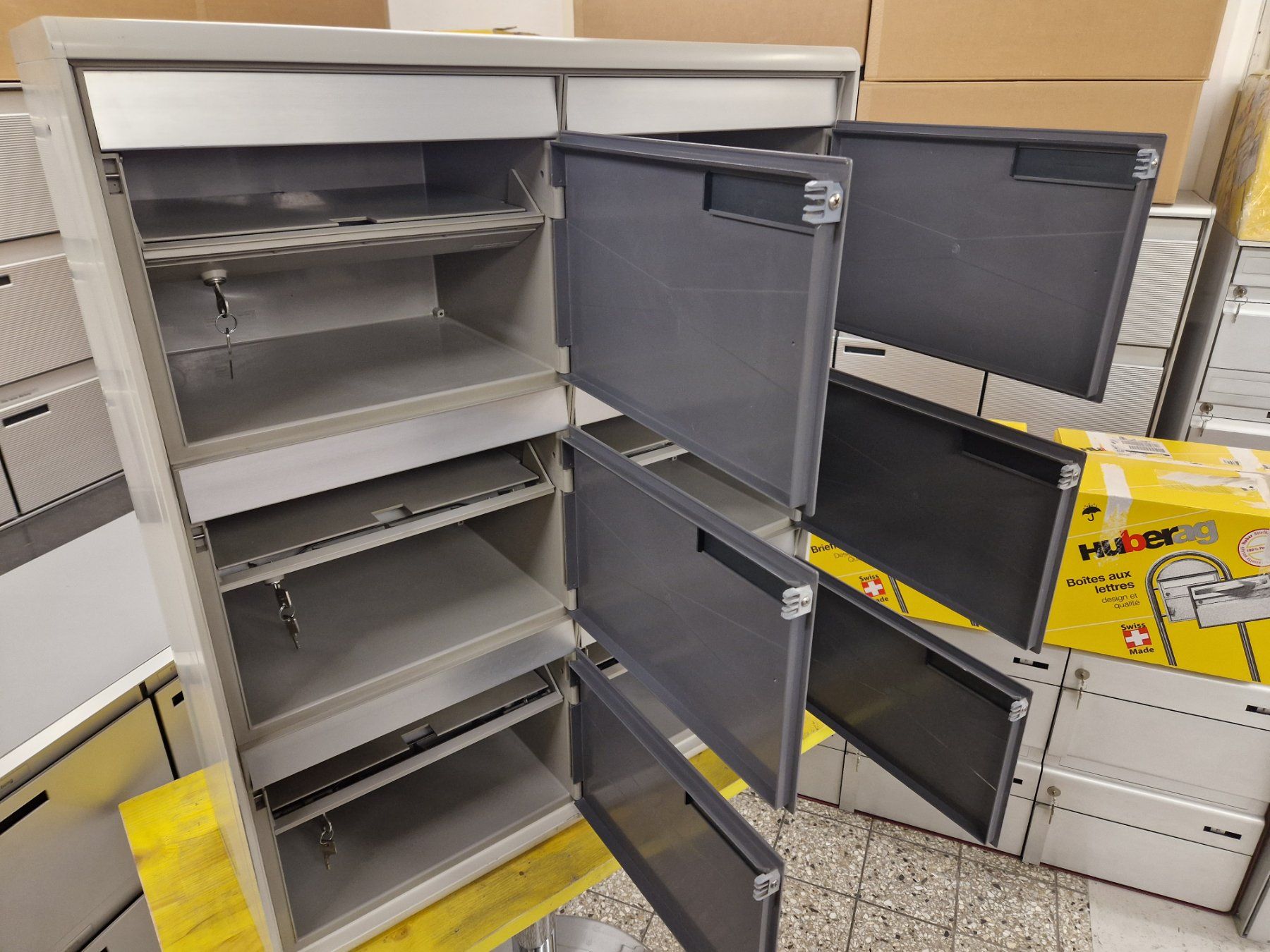 Altro per la casa: 6-er Briefkasten (Schweizer AG) – Usato da Wiler b.Utzenstorf venduto da bamaa-shop 6
