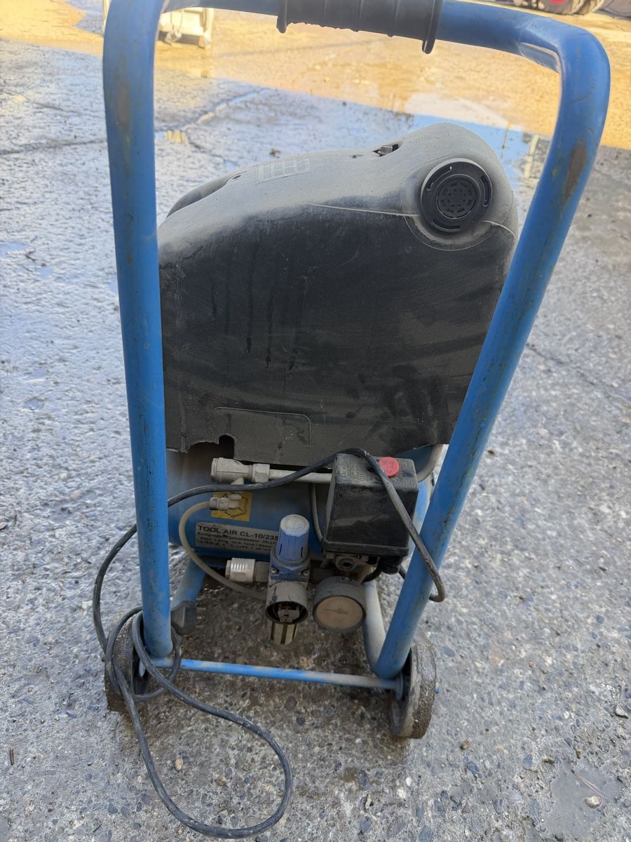 Kompressoren: Kompressor Tool Air – Defekt aus Niederbipp von baggerch 2