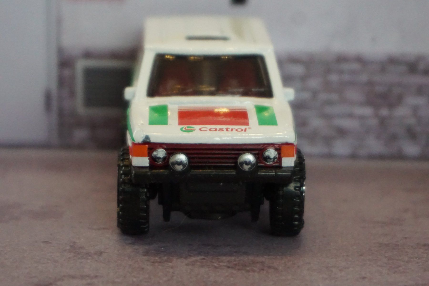 Hot Wheels Voitures modèles: HotWheels Range Rover Classic CASTROL TOP !!!!!!!!!!!!!!!! – D'occasion à Reiden par Doppeldecker69 3