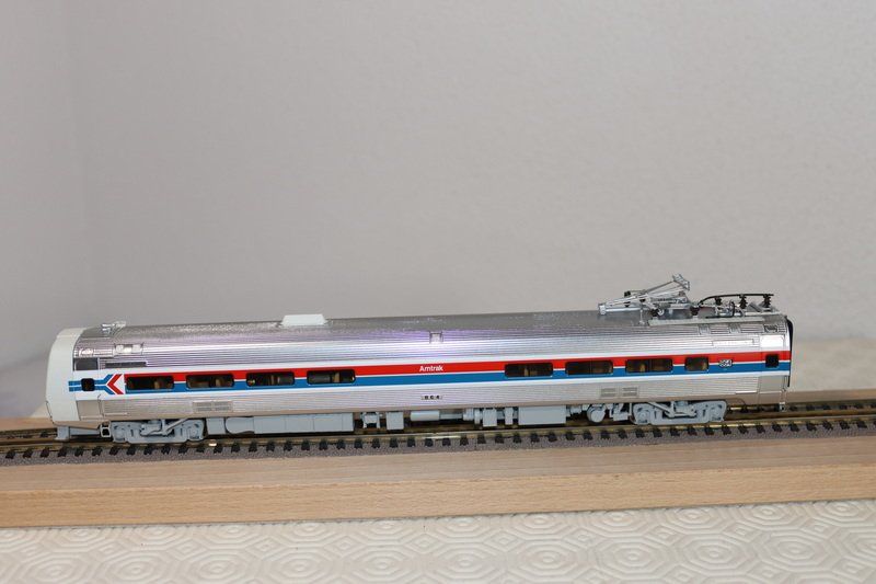 Walthers Modelleisenbahnen: Walthers Triebwagen ( 588 ) – Gebraucht aus Kerzers von Winu64 1