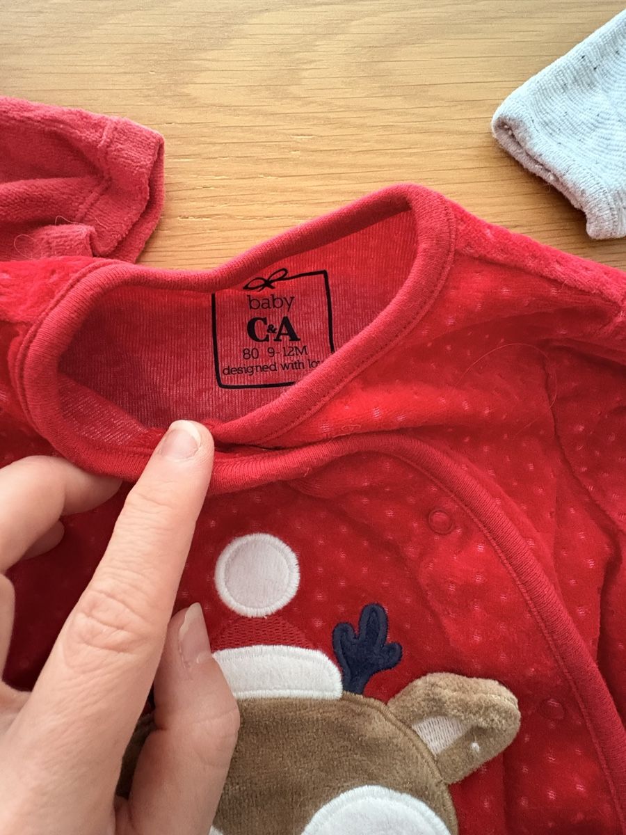 Lotti & Set di vestiti: Set di pigiami tema natalizio  – Usato da S. Antonino venduto da FedeKikka88 5