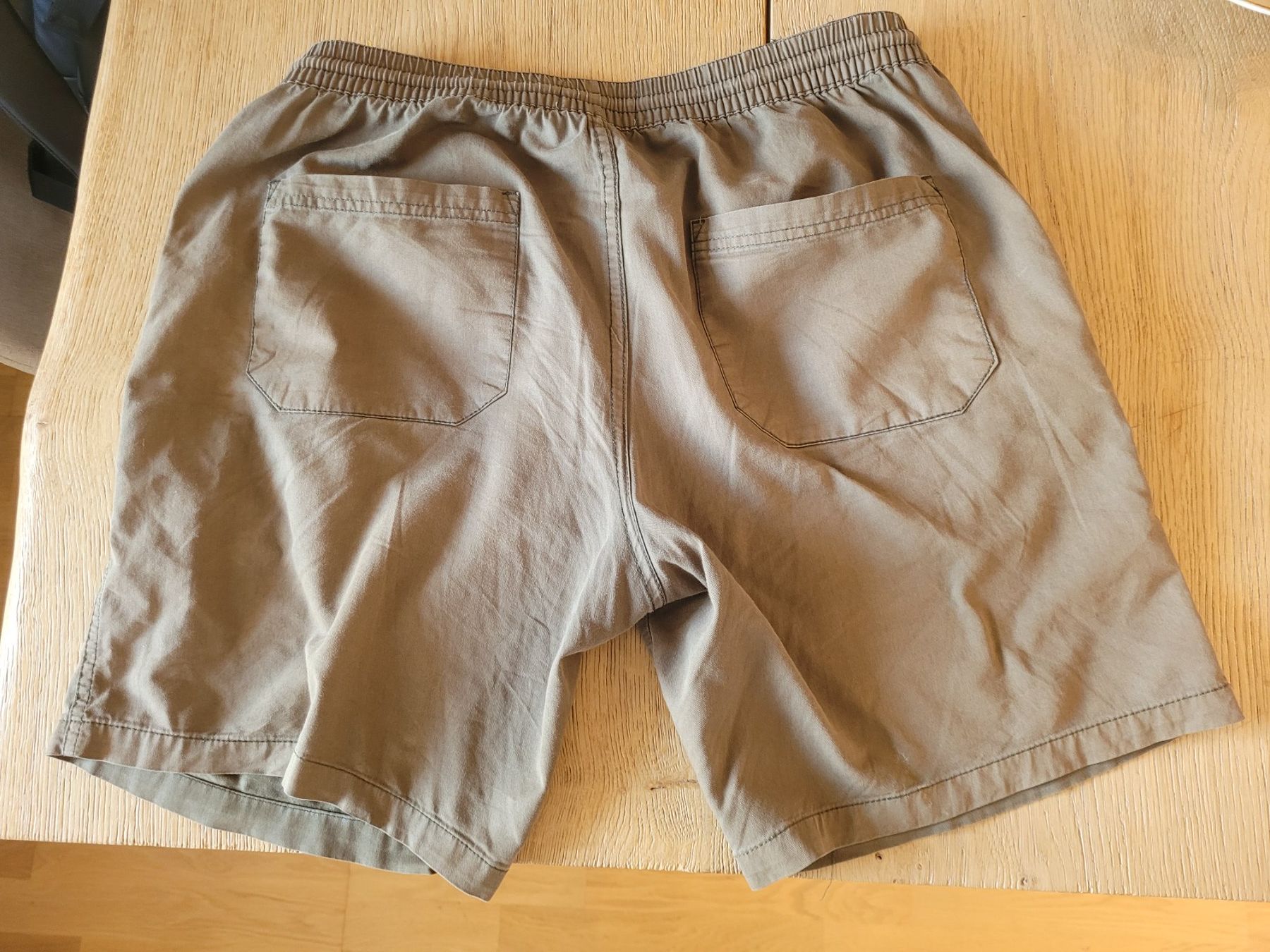 Pantaloni: Silverbay Shorts Grün Grösse M – Usato da Bern venduto da JRA_12 2