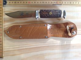 couteau de chasse avec étui