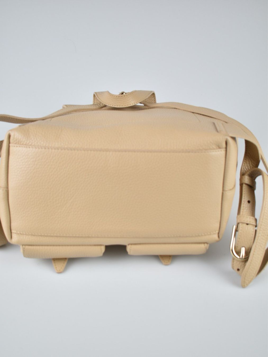 Furla Zaini: Furla Net Rucksack, Leder, beige, neuwertig – Nuovo (secondo la descrizione) da Nürensdorf venduto da 2ND_STORY 4