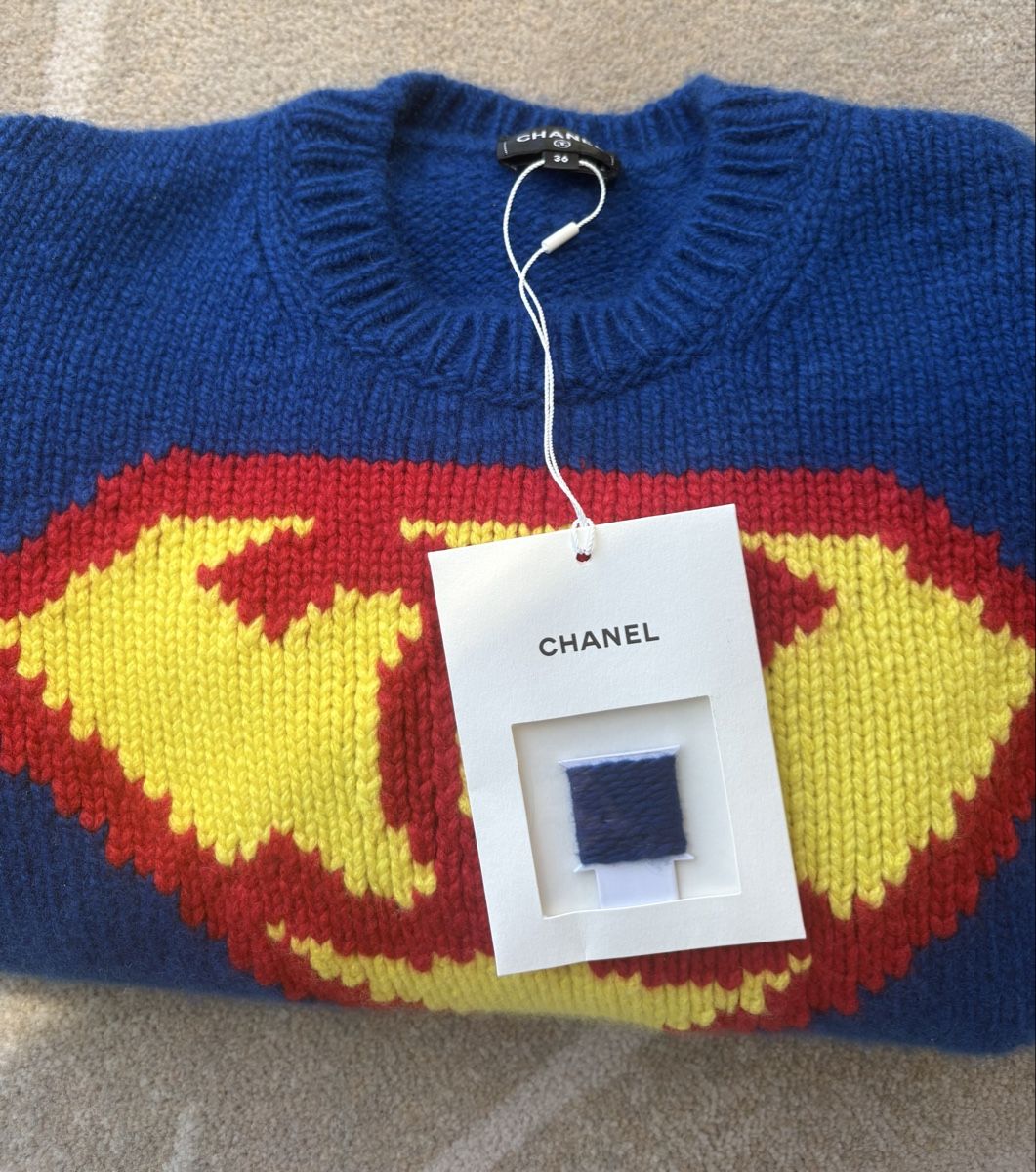 Chanel Pullover & Sweatshirts: Chanel superman sweater 36 neu – Neu und originalverpackt aus Kilchberg ZH von cruella 3