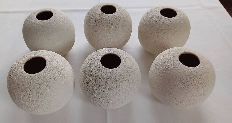 Vasi & Recipienti: 6 Deko Vasen, Kugel-Form, creme-weiss – Usato da Flaach venduto da ker_6ml7