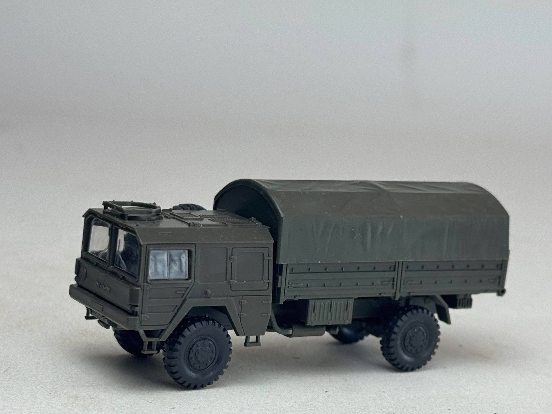 Modellini d'auto: VE1- Roco Militär MAN Pritsche – Usato da Elm venduto da Wikmtz