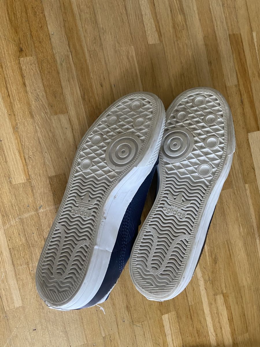 Adidas Herrenschuhe: Adidas Leder Sneakers Gr. 42 – Gebraucht aus Zürich von pluto124 2