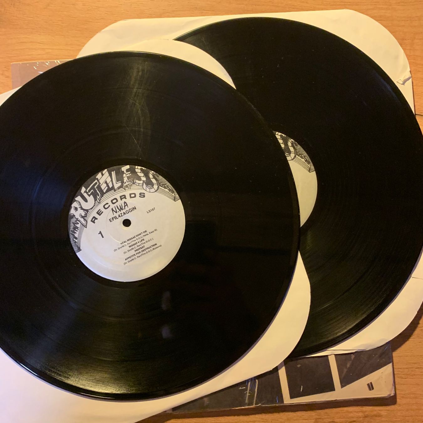 Schallplatten: N.W.A – Efil4zaggin...UNO US 2002...VG+/VG+ – Gebraucht aus Gals von Diskopatshop 2