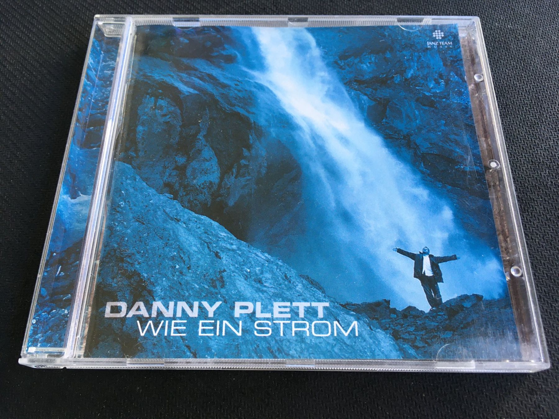 CD: Danny Plett - Wie ein Strom -CD- – Usato da St.Gallen venduto da MedienJoe