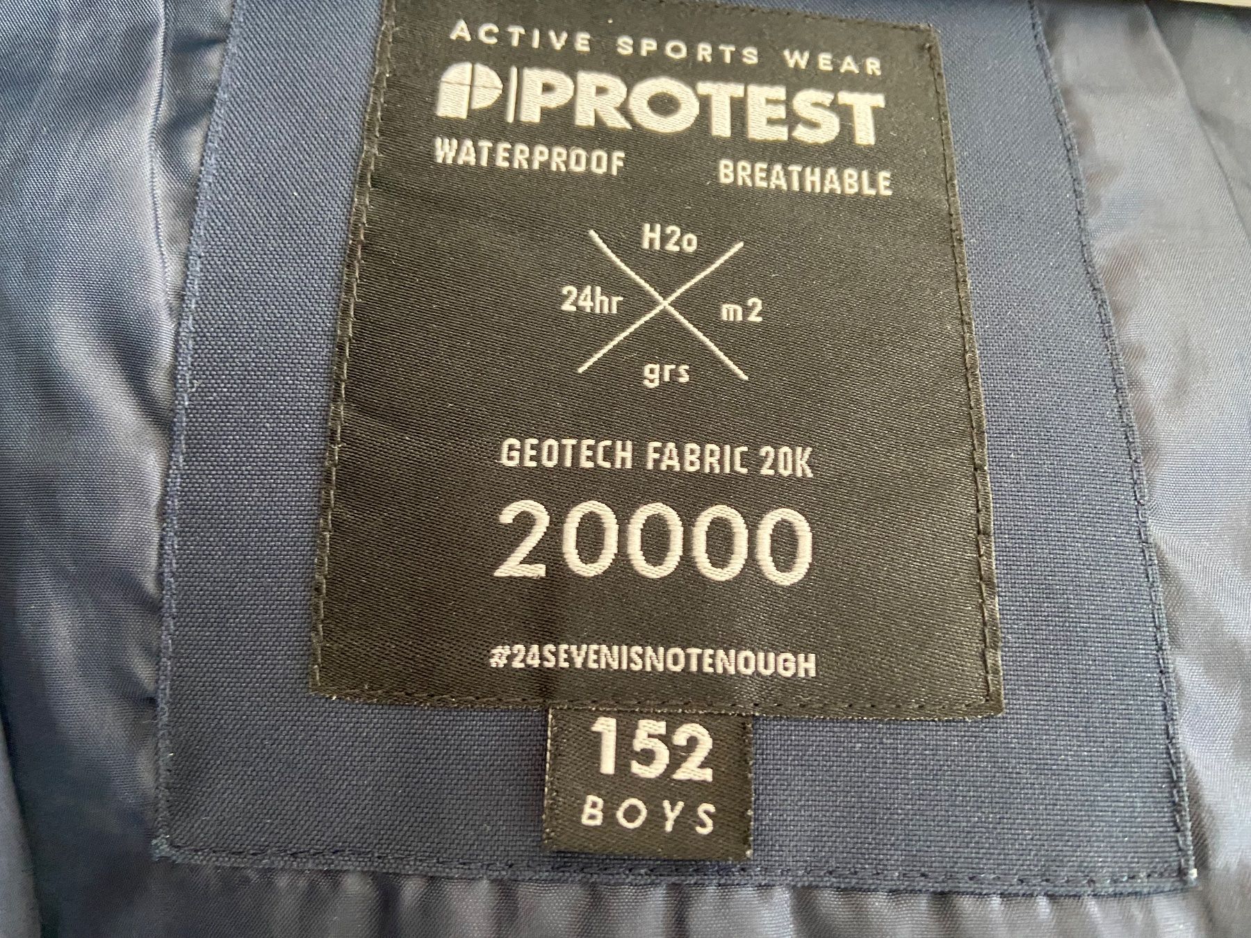 Protest Jacken & Mäntel: Skijacke Protest- PRTFLYNTY JR – Gebraucht aus Unterentfelden von epsilonkleinernull 3