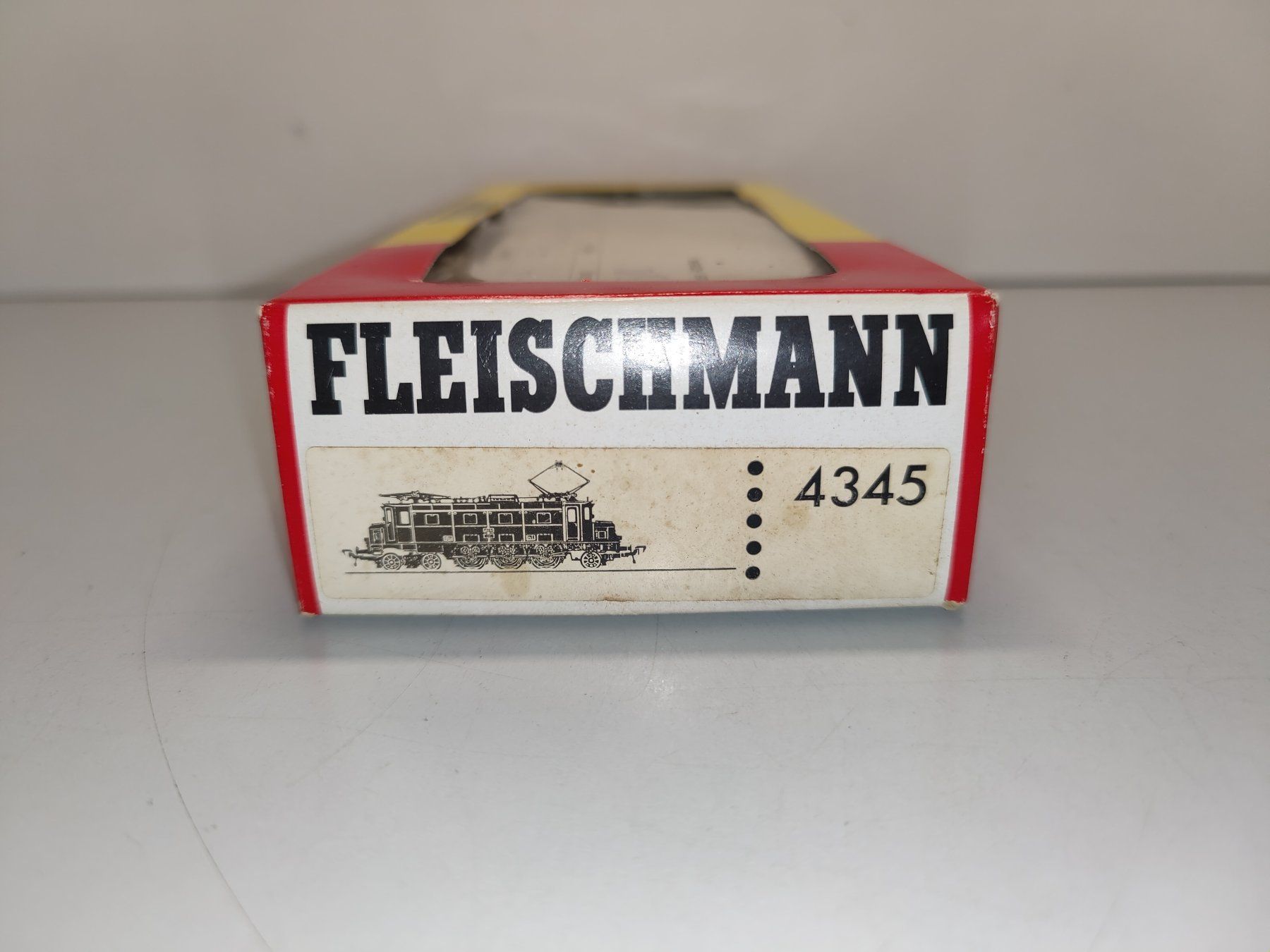 Fleischmann Modelleisenbahnen: Fleischmann 4345 SBB CFF FFS E-Lok Ae 3/6 DC Analog H0 OVP – Gebraucht aus Basel von mhmarken 6