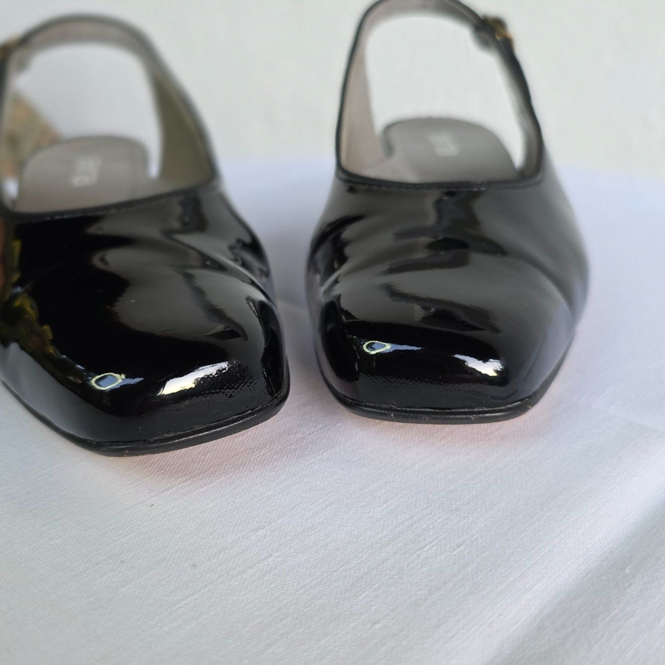 Ara Damenschuhe: Ara Lackleder Pumps Schwarz, bequem Gr.39 – Gebraucht aus Wald ZH von CapLux 3