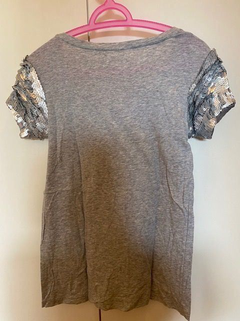 Guess T-shirt: T-shirt GUESS – Nuovo (secondo la descrizione) da Meyrin venduto da The_Top_Dressing 2