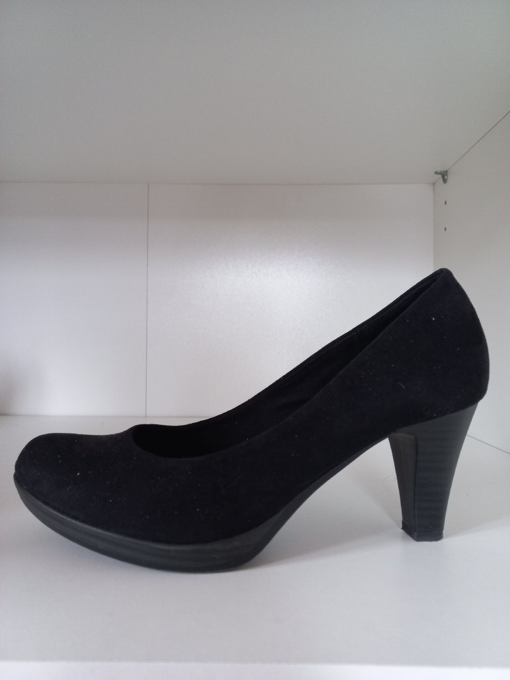 Scarpe da donna: Schuhe – Usato da Lauenen b. Gstaad venduto da J3A7N