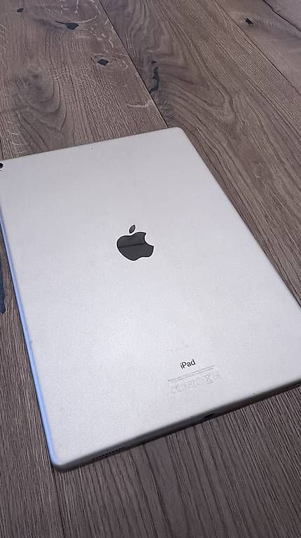 Tablettes PC: Ipad Pro 12.9" 2.Gen weiss – Défectueux à Flums par sunshine1c 1