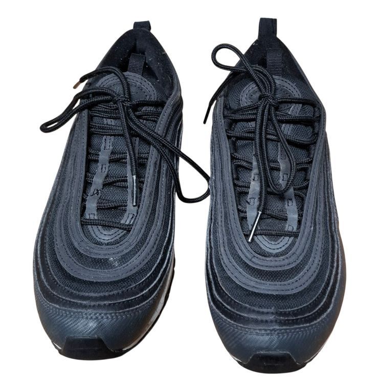 Nike Scarpe da donna: Nike Turnschuhe Gr. 39 – Usato da Seon venduto da Mandes1 1